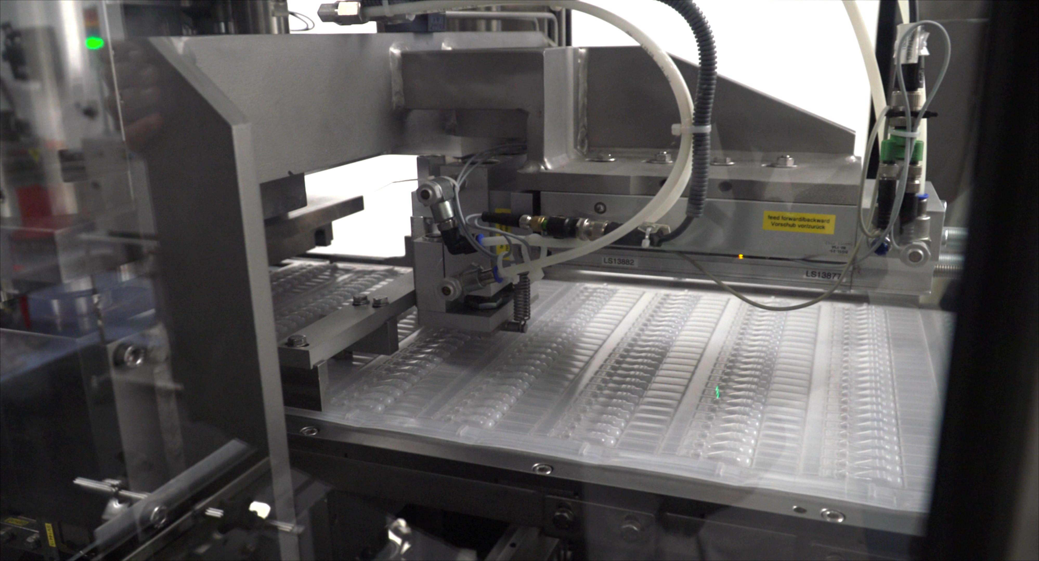 Unit dose machine in action